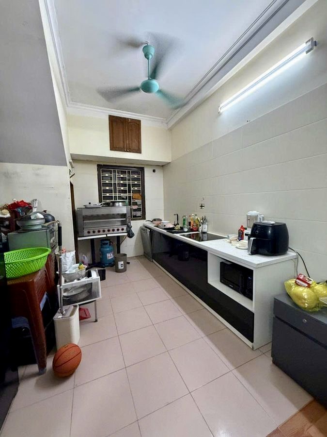 Bán nhà Trần Duy Hưng - Cầu Giấy, 38m2, 5 tầng, ô tô 7 chỗ vào nhà, gần phố, kinh doanh spa