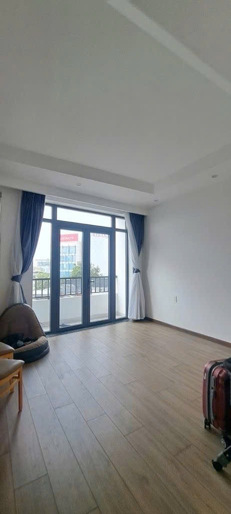 Nhà mới 6 tầng bê tông cốt thép, sát mặt tiền Thoại Ngọc Hầu, Tân Phú diện tích 47,4m2, giá 8 tỷ