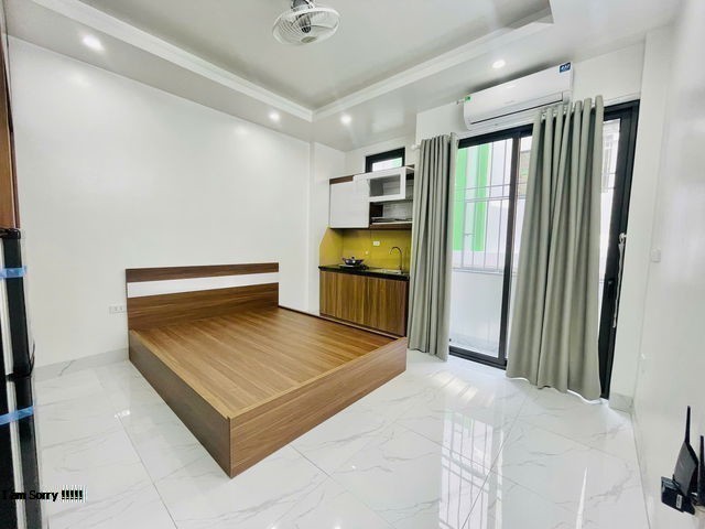 Bán nhà Bồ Đề - Long Biên, 6 tầng thang máy, ở ngay, gara 2 ô tô vào nhà, ngõ thông, kinh doanh