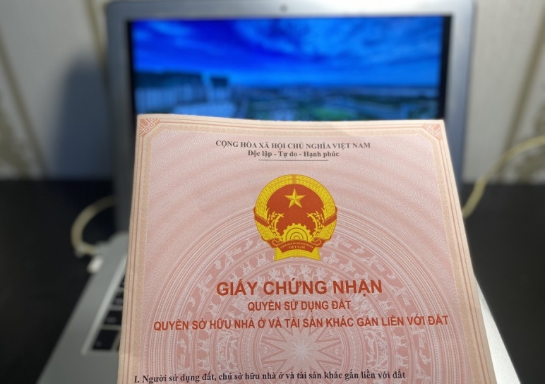 Chính chủ - Bán nhà đường Xuân Đỉnh – Sổ 31m2 – 5 tầng – Oto đậu cổng – Giá 7,9 tỷ