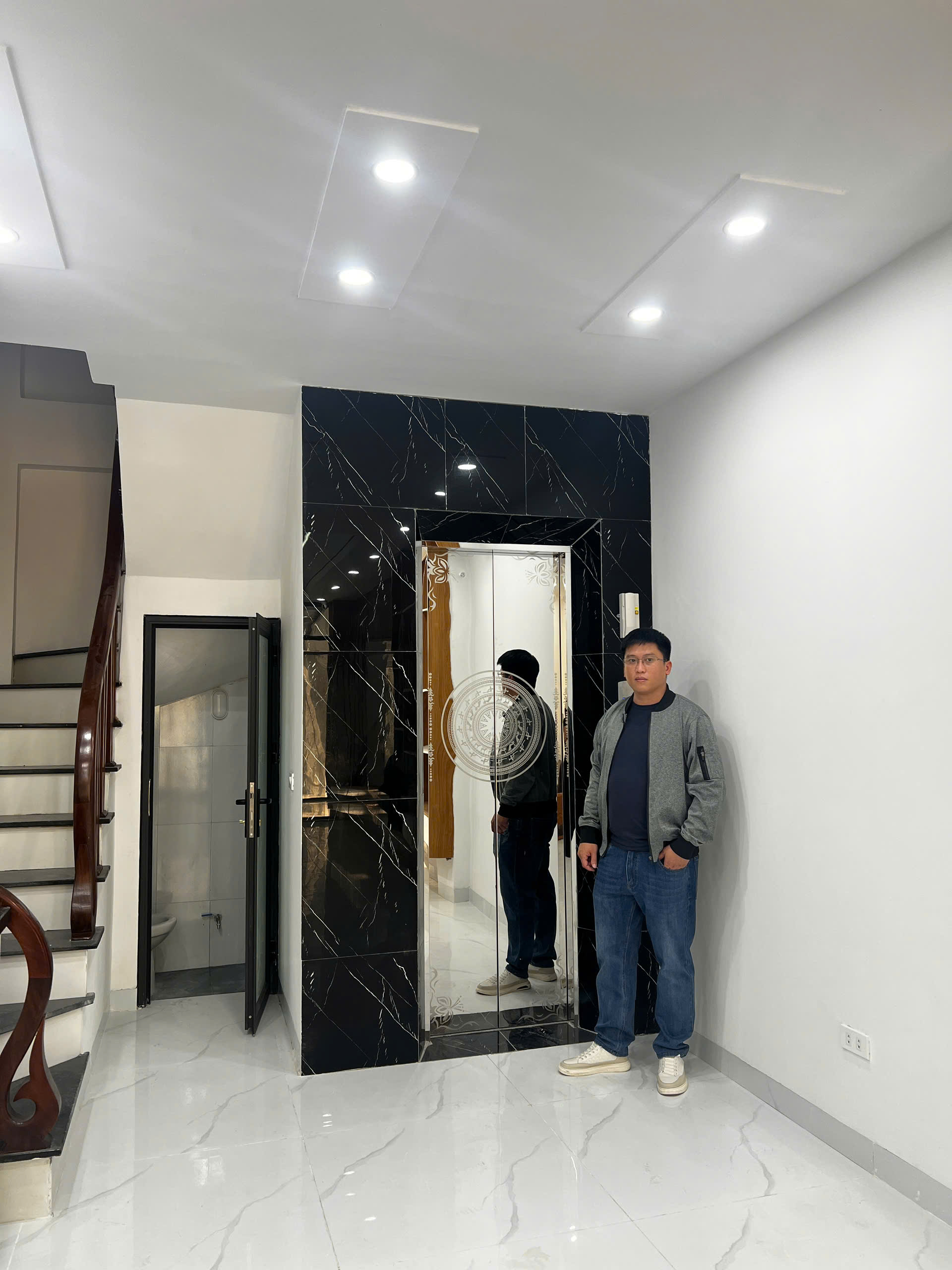 Bán nhà riêng Lê Trọng Tấn, Hà Đông, 54m2, chỉ hơn 11 tỷ, ôtô vào nhà, thang máy