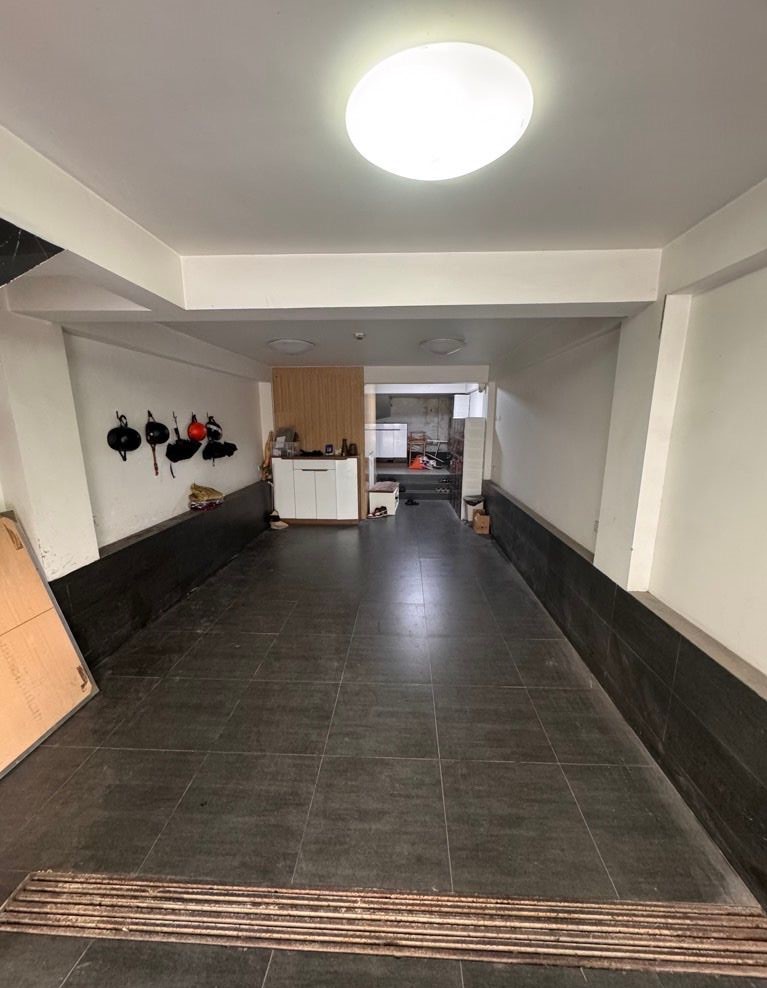 Bán nhà phố Huỳnh Thúc Kháng, 8 tầng thang máy, ô tô tránh vỉa hè kinh doanh, 69m2, giá chào 47 tỷ