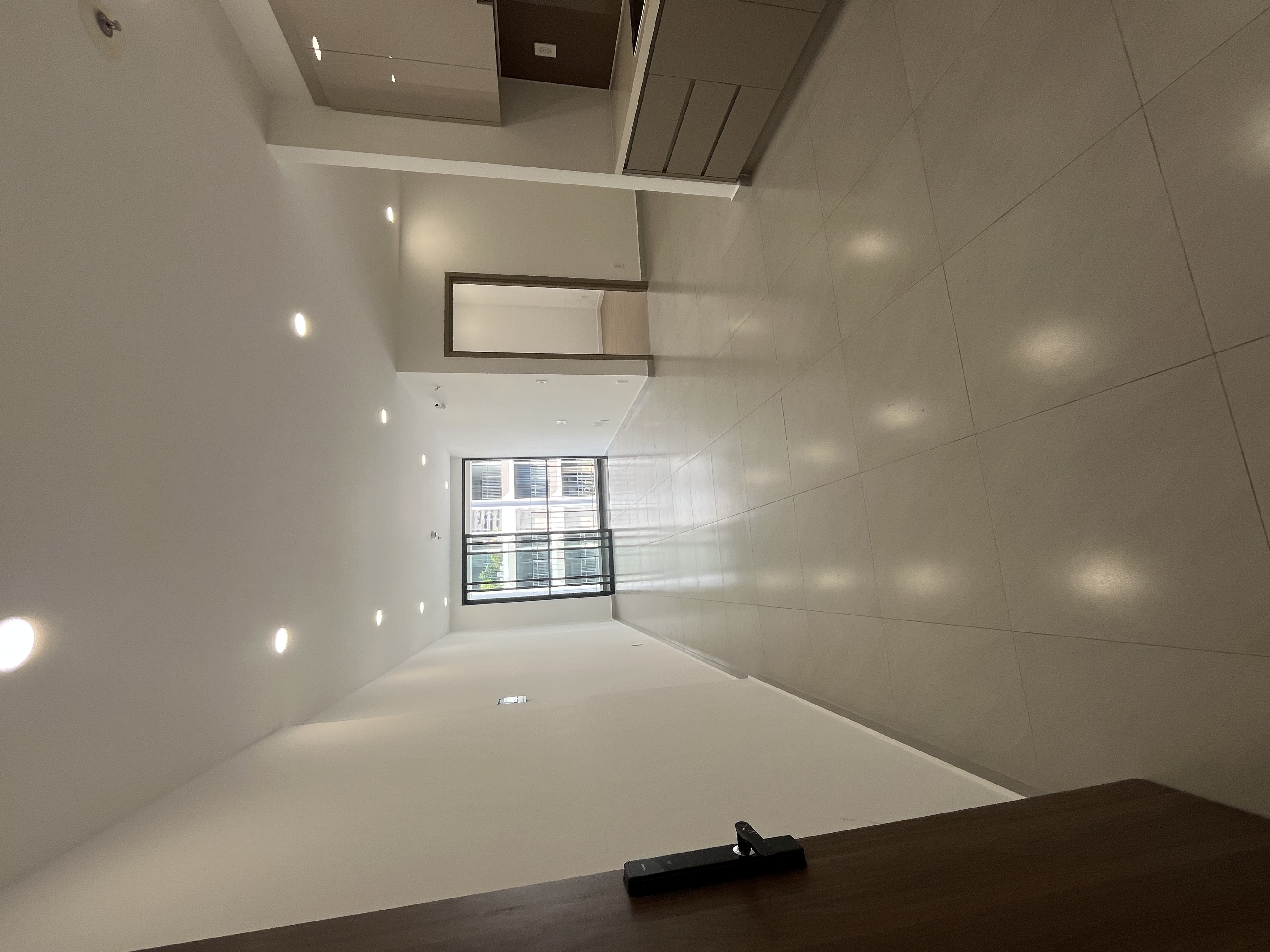 Bán căn hộ 65m2, nhận nhà mới, sổ hồng riêng, vào ở ngay