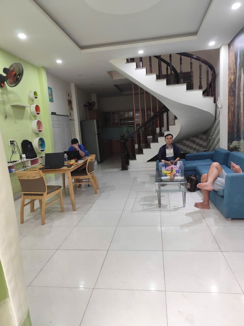 Nhà hẻm 6m Phú Thọ Hòa, 88m2, 5m x 17,6m, 3 tầng, 3 ngủ, nhà đẹp ở ngay, chỉ 9,8 tỷ