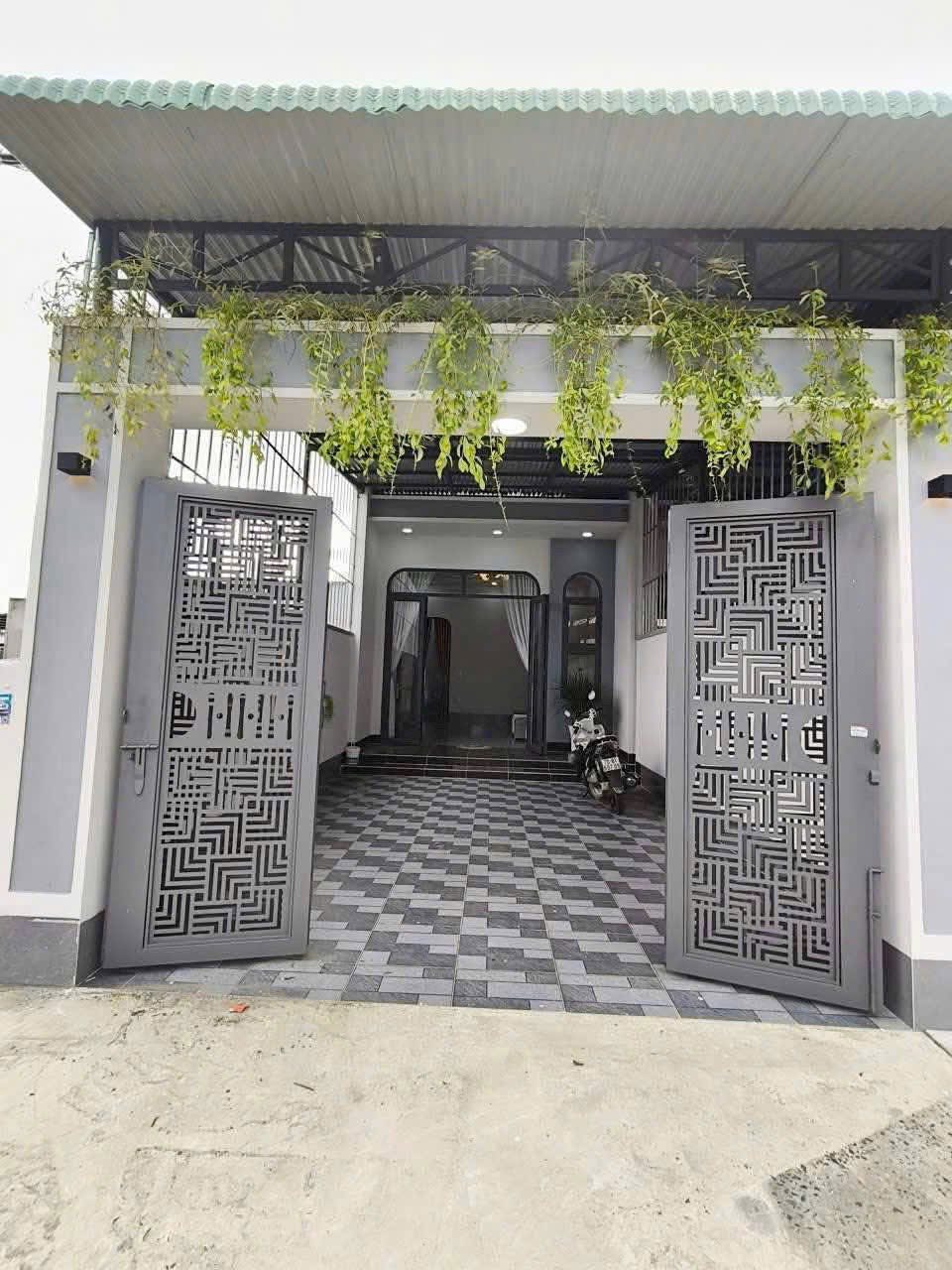 Thanh lý nhà cấp 4 - 120m² - gần Bưu Điện xã Phong Phú Bình Chánh giá bán 800 triệu