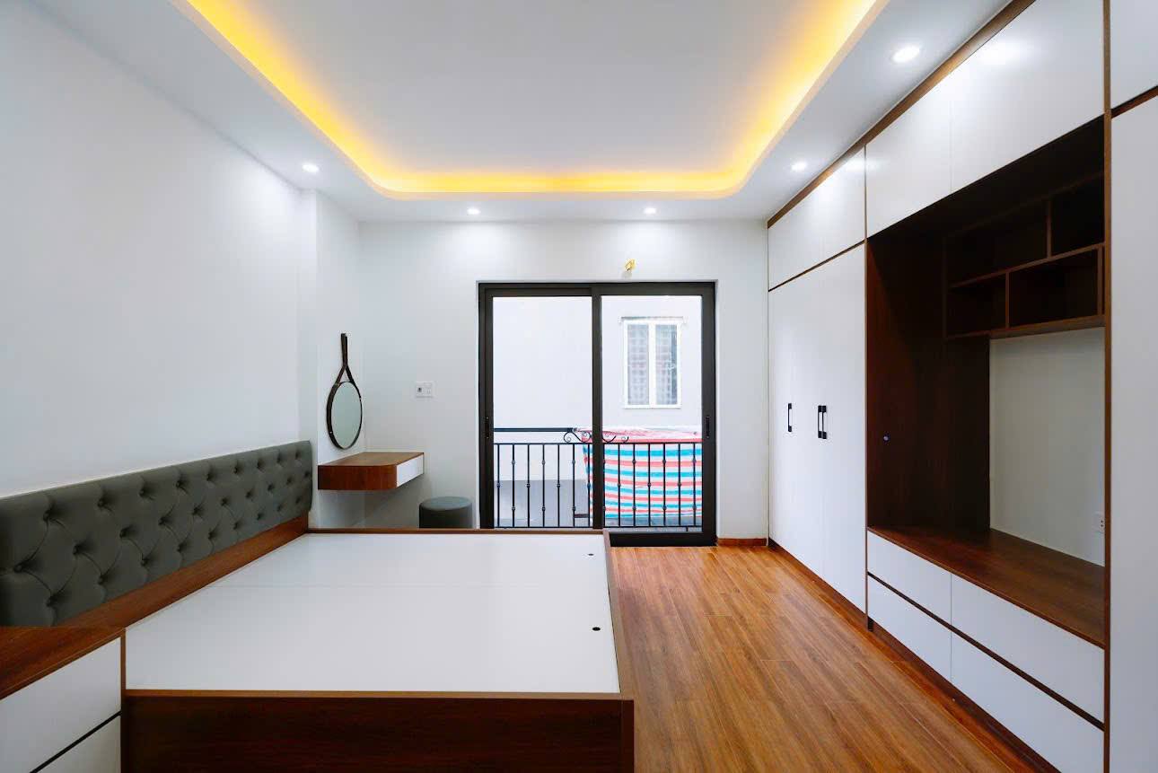 Bán nhà Đan Phượng, Hà Nội 58m2, 4 tầng, 4 phòng ngủ nội thất full, sân riêng để xe, ngõ ô tô đỗ