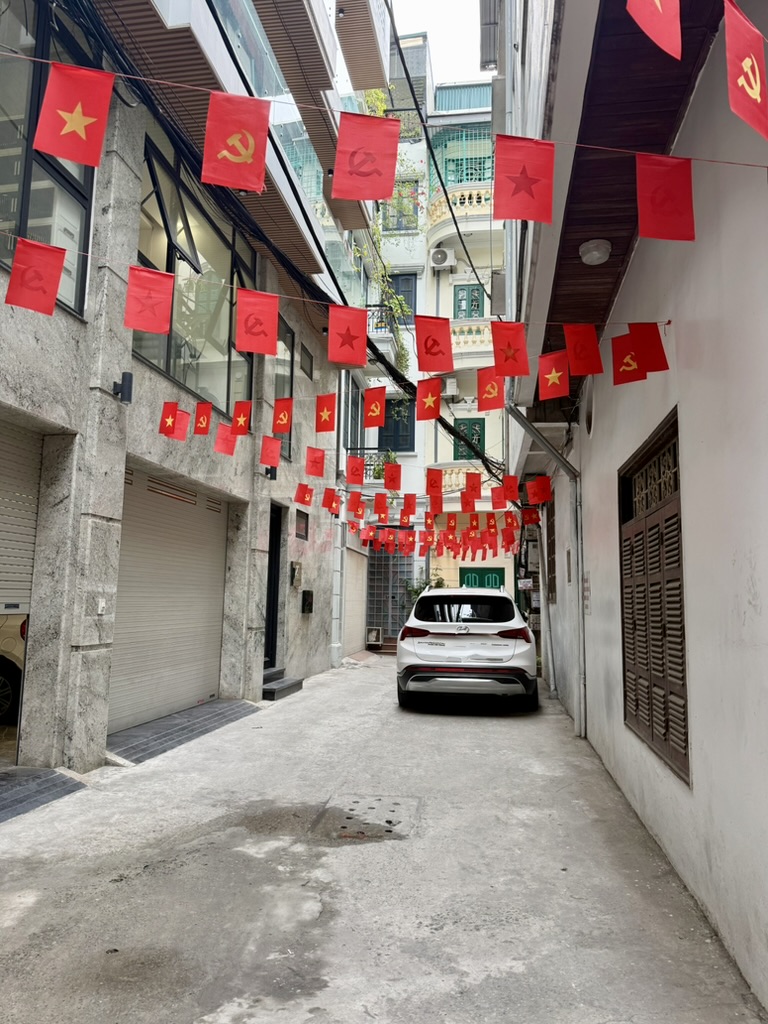 Bán nhà Tôn Đức Thắng, Đống Đa, 63m2, mặt tiền 6.2m, ngõ ô tô tránh, 4 tầng, 5 ngủ, ở sướng, 25 tỷ