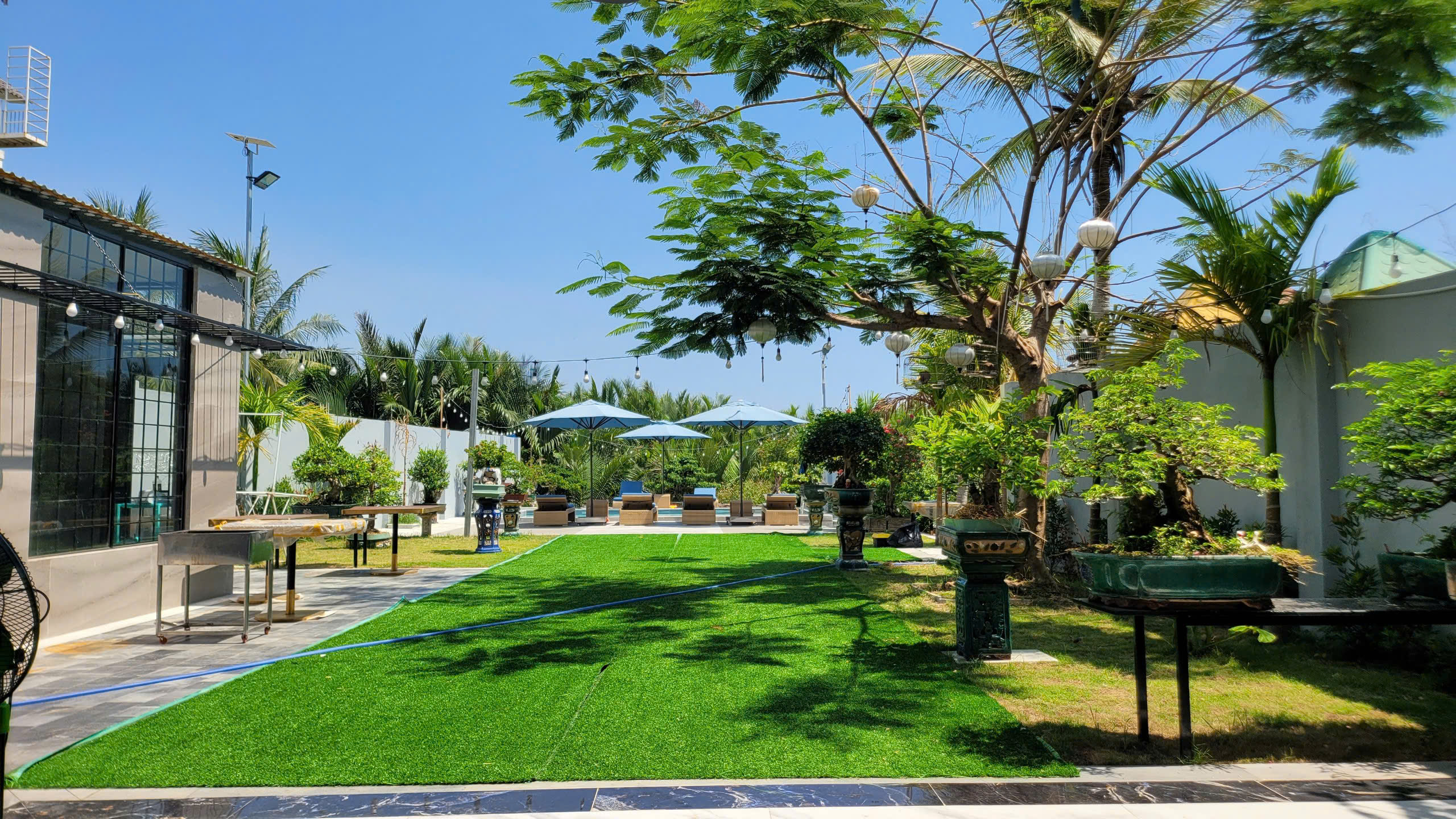 Bán căn Villas nghĩ dưỡng sát sông, gần phố cổ, view rừng dừa có hồ bơi, đẹp tuyệt, giá rẻ