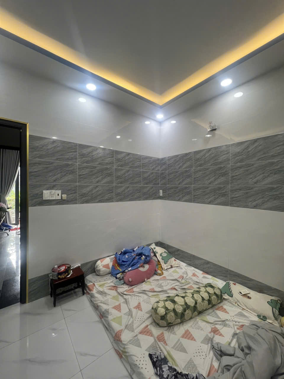 Mặt tiền kinh doanh Dương Đức Hiền, ô tô đậu cửa, 4.75 tỷ