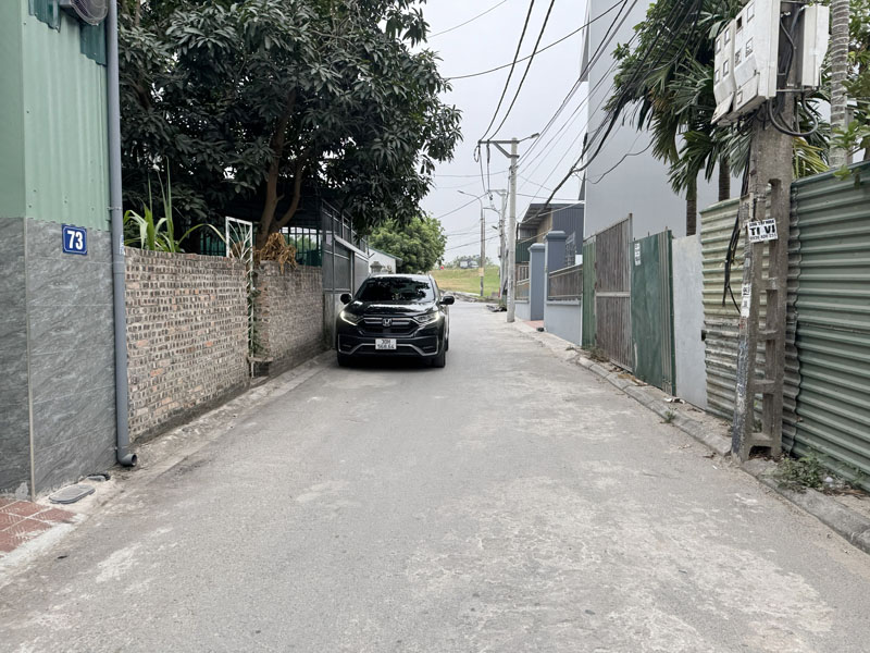 Bán căn góc 115m2 nhà 3 tầng mặt đường xóm 1 Đông Dư, vị trí đẹp vừa ở vừa kinh doanh