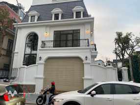 Bán biệt thự mặt phố Sa Đôi, Đại Mỗ, 210m2 xây 4 tầng, mặt tiền 15m