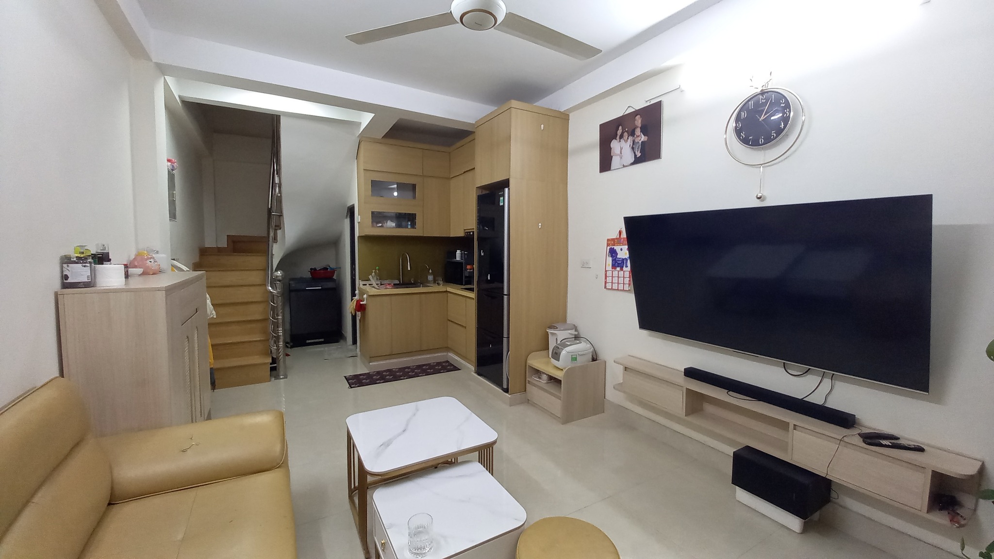 Nhà ngõ 300 nguyễn Xiển 4 tầng, 34m2, sát đường ô tô ngõ thông thoáng nhà đẹp như mới 6,35 tỷ