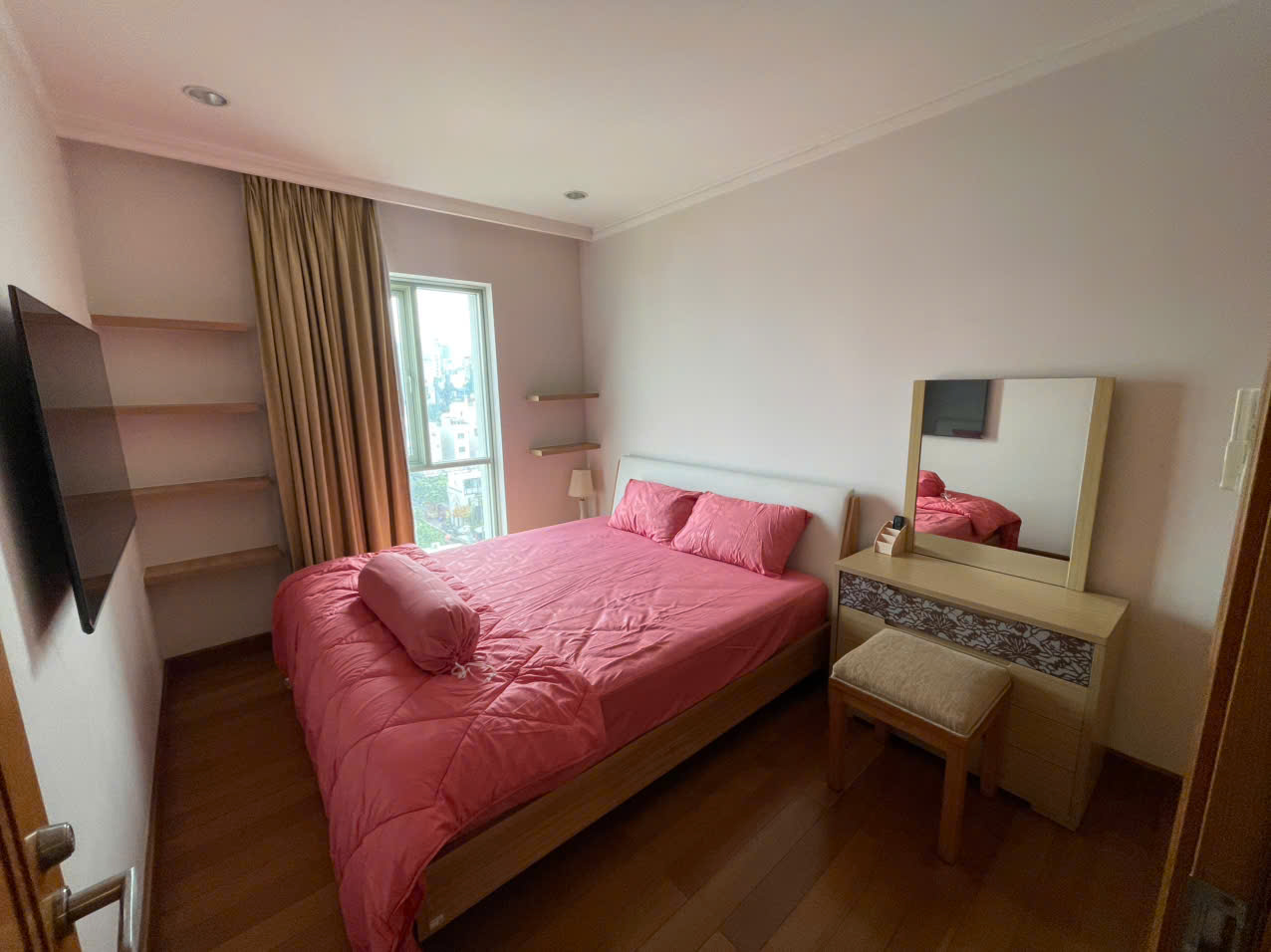 Cho thuê căn hộ Saigon Pavillon 1 phòng ngủ, 1Wc full nội thất giá 19 triệu/tháng