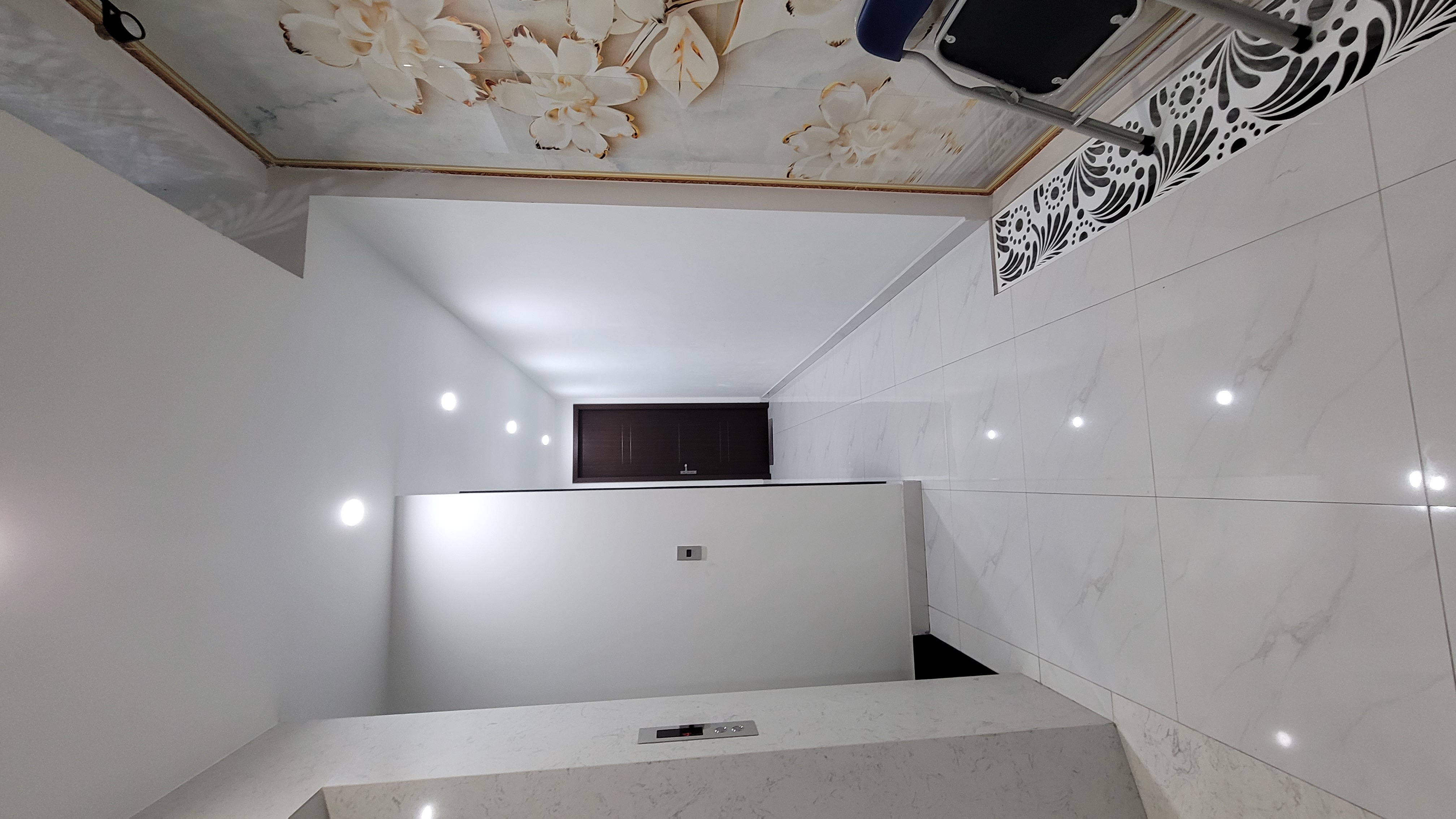 Bán nhà số 50 tái định cư Tam Kỳ, ngang 5m, dài 14m, 5 tầng