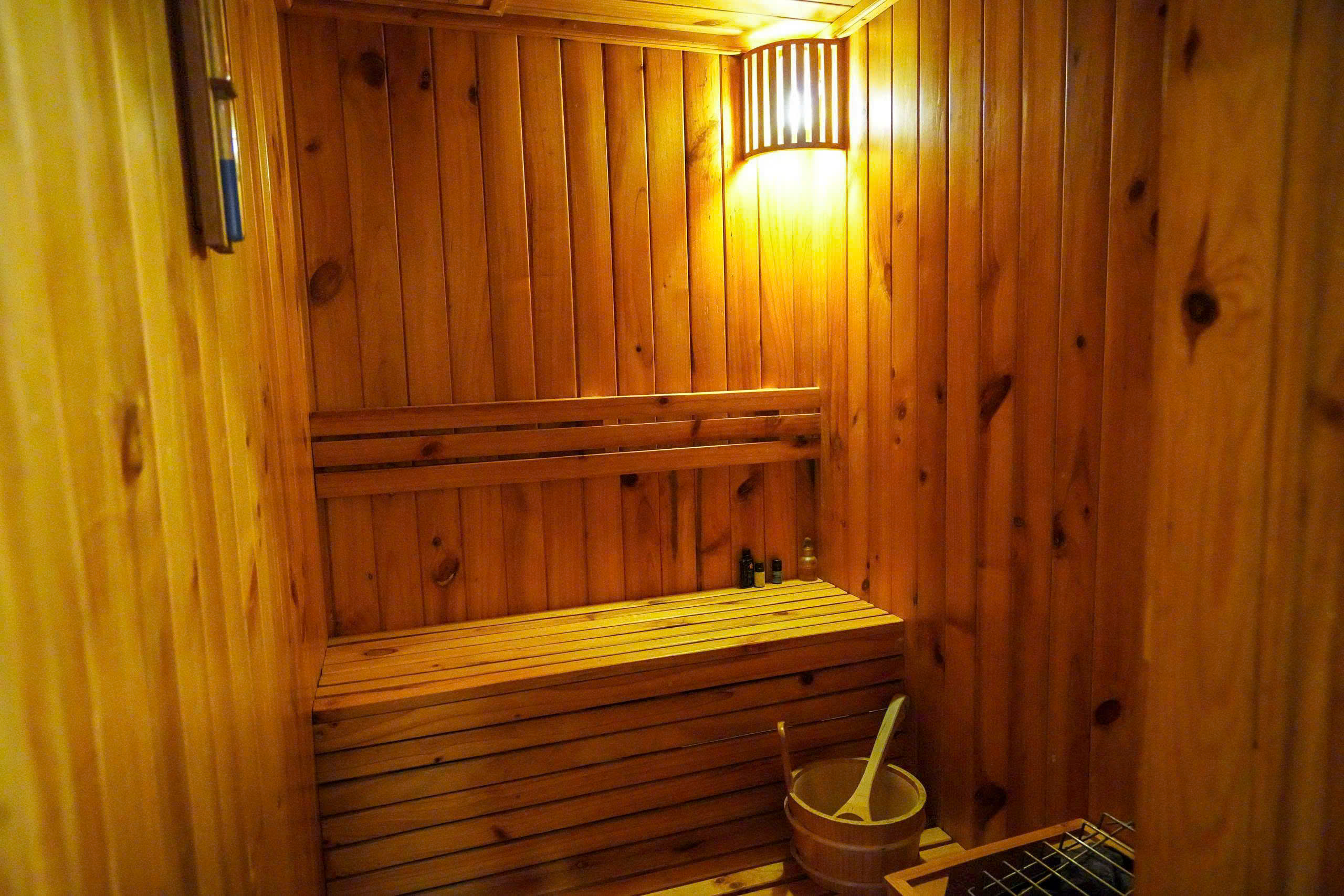 Bán biệt thự Euro Village 900m2, vị trí tuyệt đẹp view sông Hàn, full nội thất