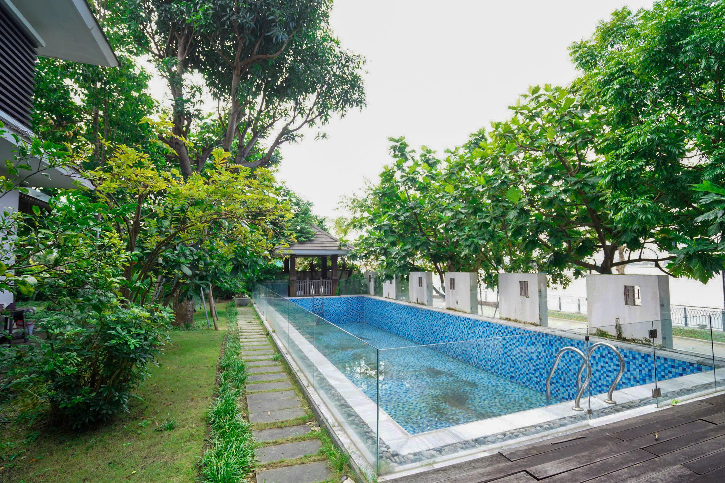 Bán biệt thự Euro Village 900m2, vị trí tuyệt đẹp view sông Hàn, full nội thất