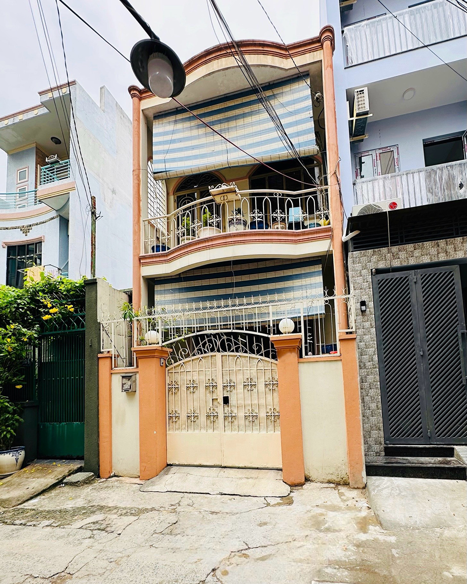 Cần tiền bán gấp nhà Phan Văn Hân, phường 17, Bình Thạnh, giá 4,69 tỷ