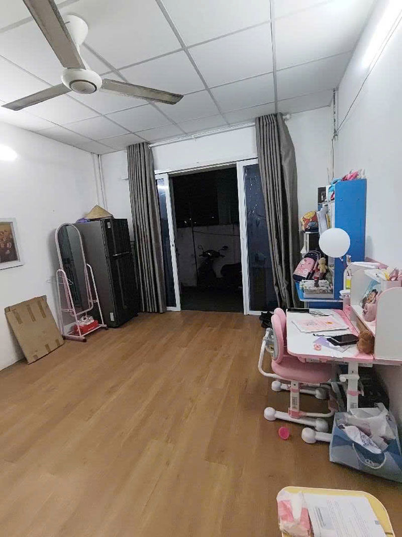 Cần bán 48m2 nhà cấp 4 cách 50m ra mặt phố Ngô Xuân Quảng, ở tạm hoặc cho thuê đều hợp lý