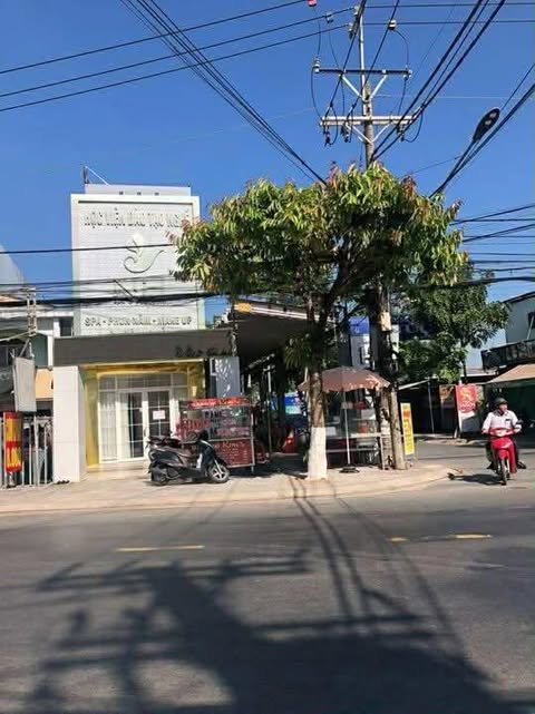 Bán nhà 2 mặt tiền đường Nguyễn Thị Định, phường Phú Khương, Bến Tre