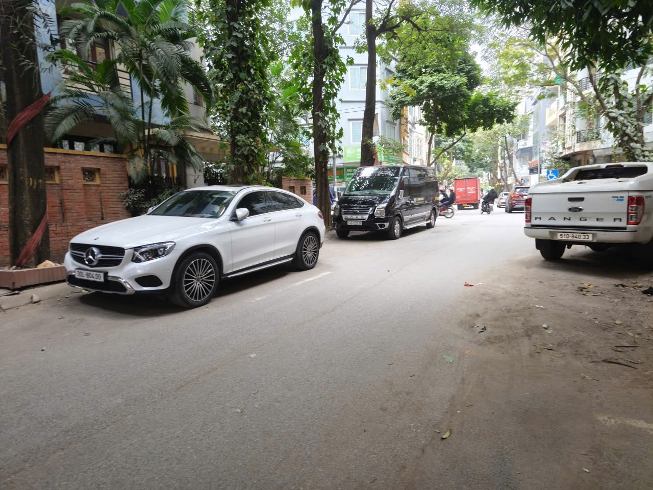 Bán nhà lô góc thang máy ô tô kinh doanh phố Vọng, Hà Nội