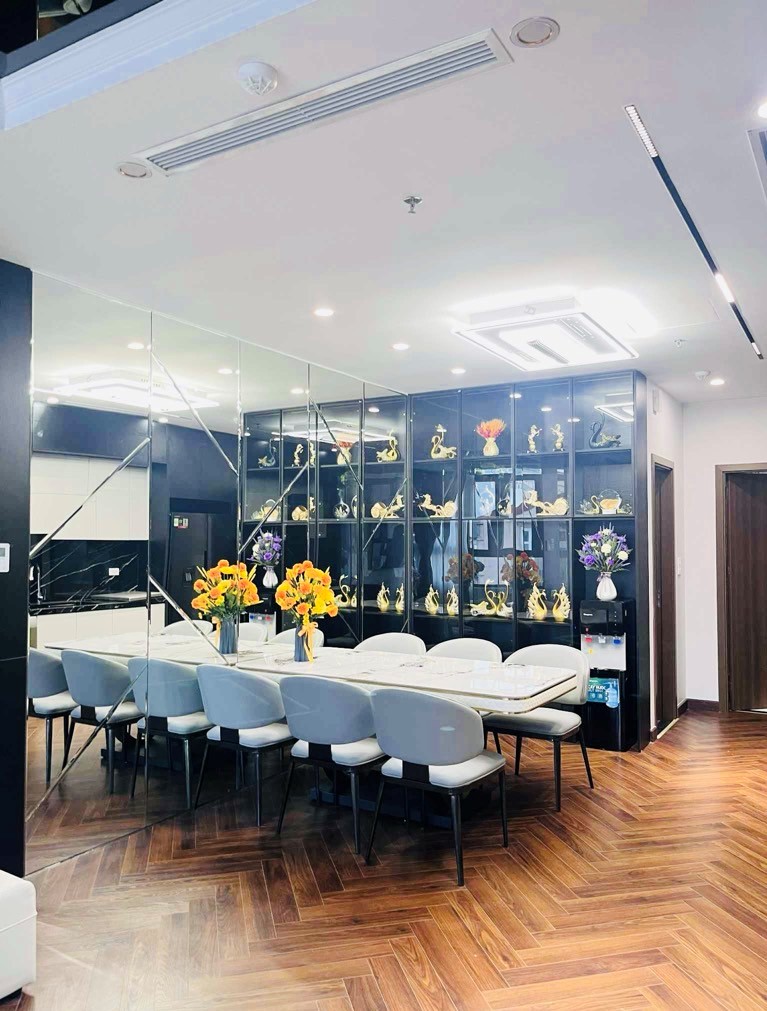 Bán nhà Láng Hạ, mặt ngõ kinh doanh vỉa hè, ô tô đỗ 24/24, 50m2, giá chào 18 tỷ