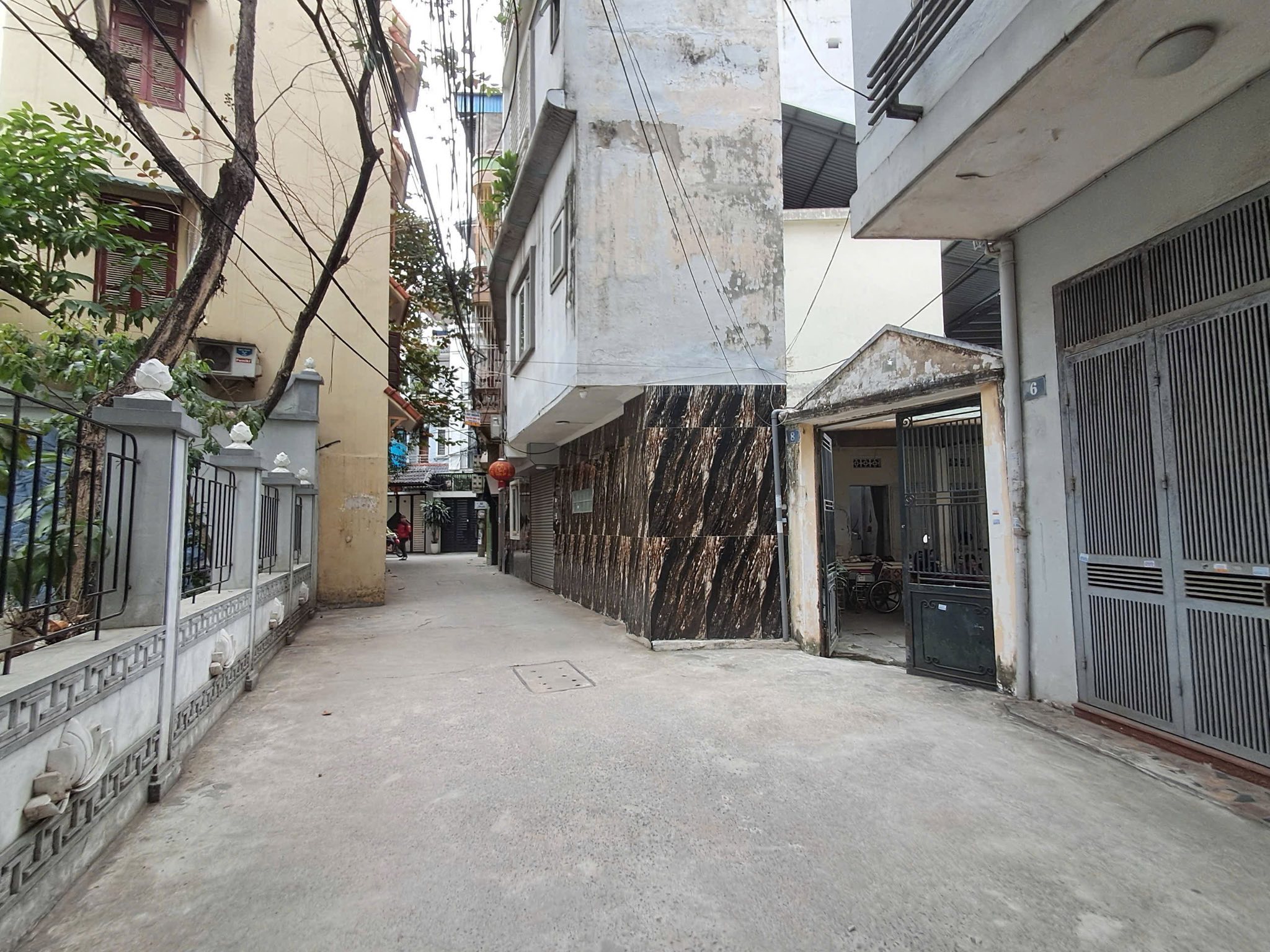 Bán nhà mặt ngõ đường Thái Thịnh - 170m2 - 2 tầng