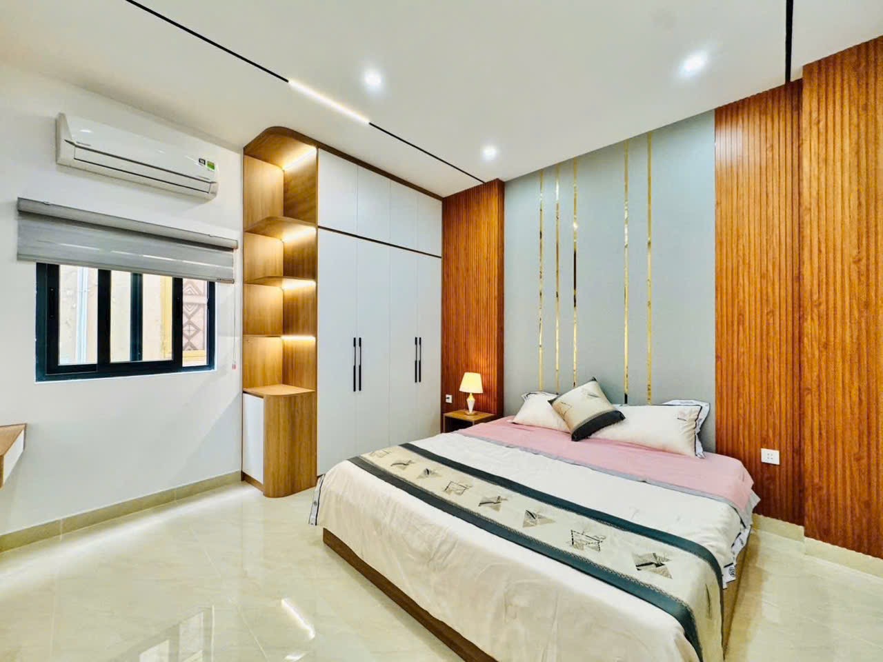 Bán nhà ngay Lê Hoàng Phái, phường 17, Gò Vấp, 48m2, 4 tầng