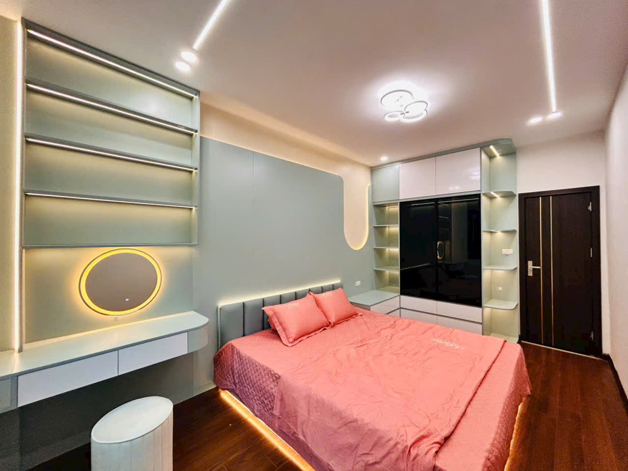 Cho thuê nhà ngõ 109 Quan Nhân, Thanh Xuân 38m2 x 4 tầng giá 15 triệu/tháng, nhà đẹp full đồ