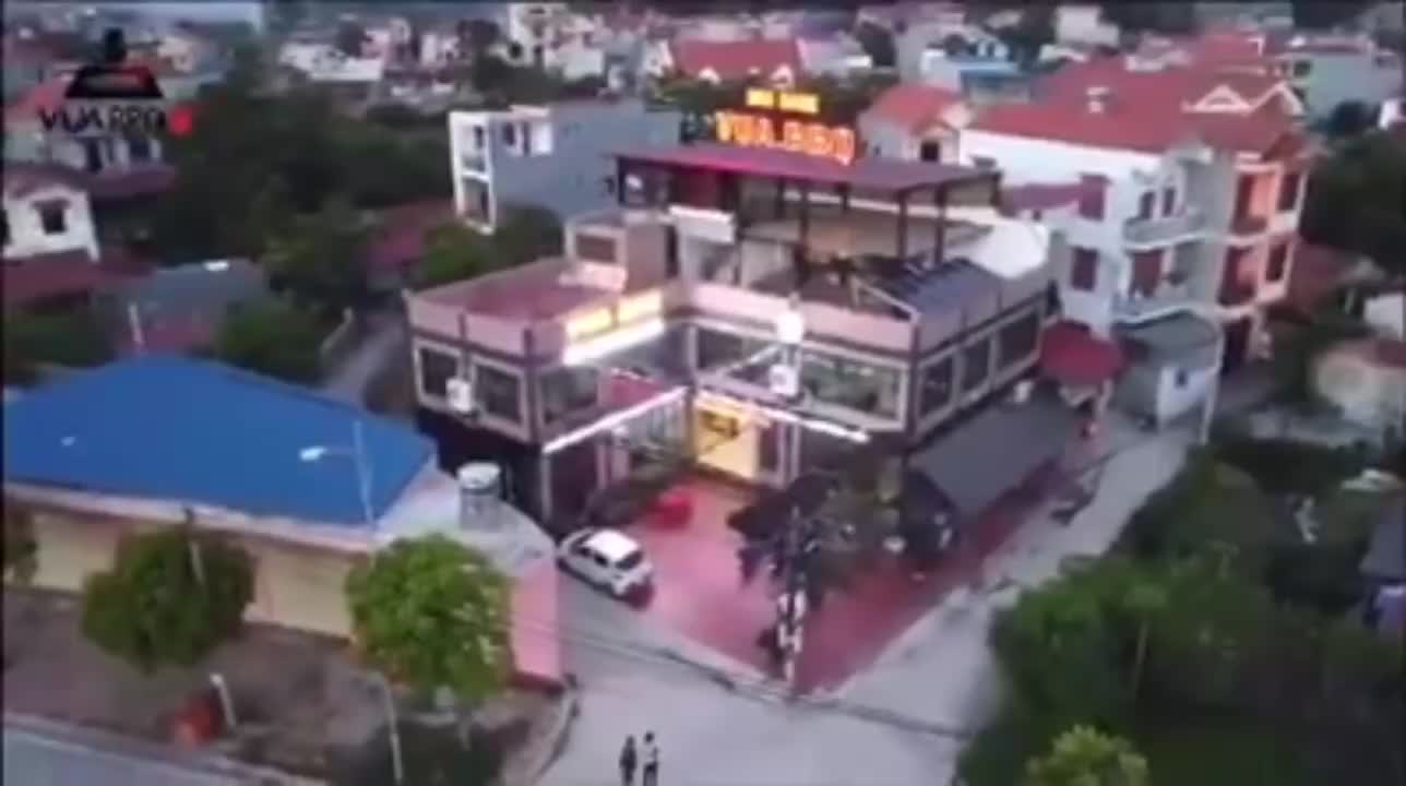 Bán nhà 3 tầng, trục cầu 17/10 diện tích 417,7m2, mặt tiền rộng – đất vuông