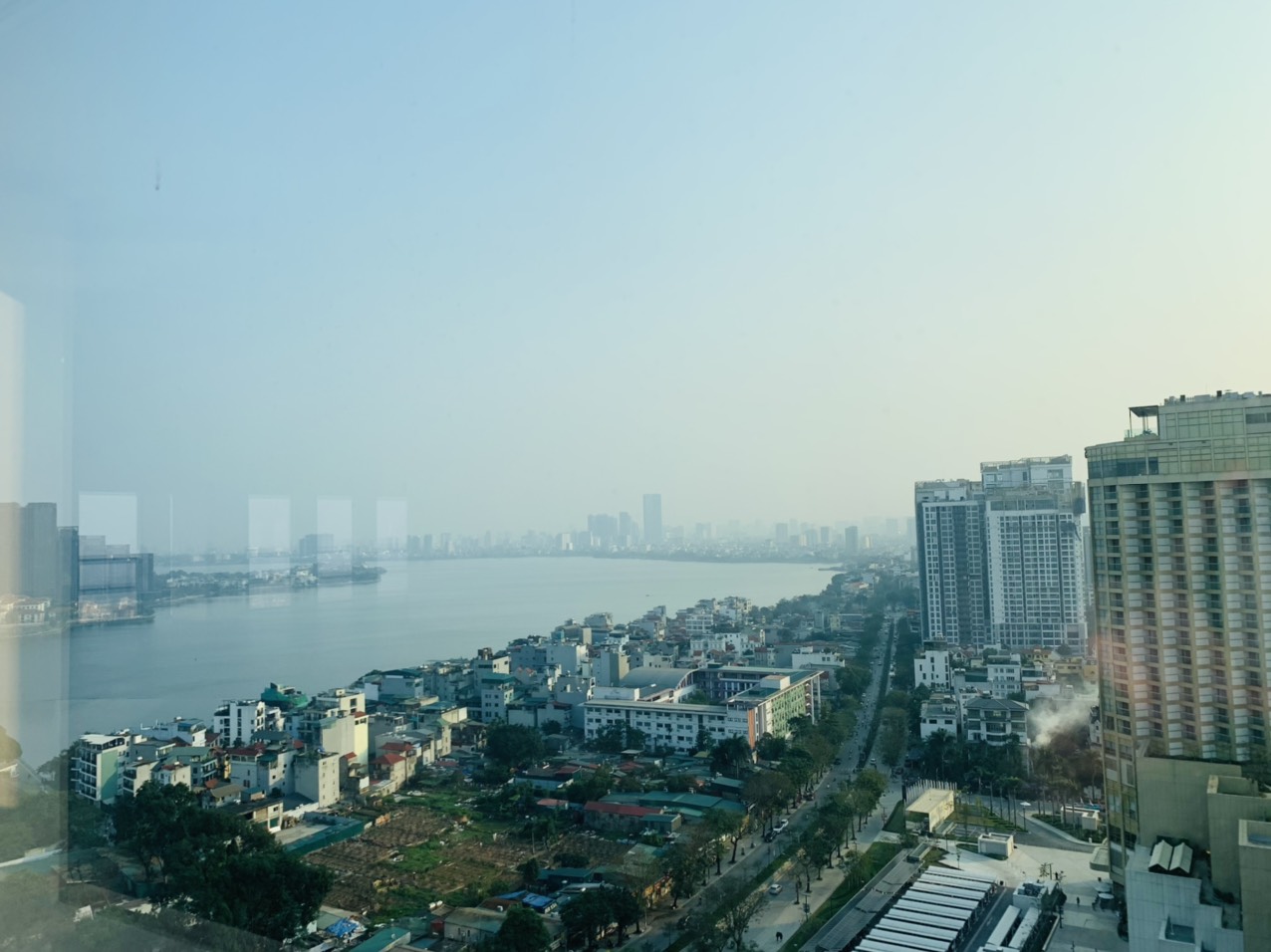 Chủ đầu tư cho thuê văn phòng Lotte Mall West Lake Hanoi - Tây Hồ, diện tích sàn 1.290m2 view Hồ Tây siêu đẹp