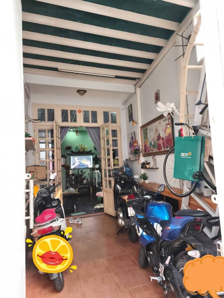 Huỳnh Văn Bánh - thông bờ kè, 46m2, 3 phòng ngủ, xe hơi đỗ sát cửa - chỉ 6,8 tỷ