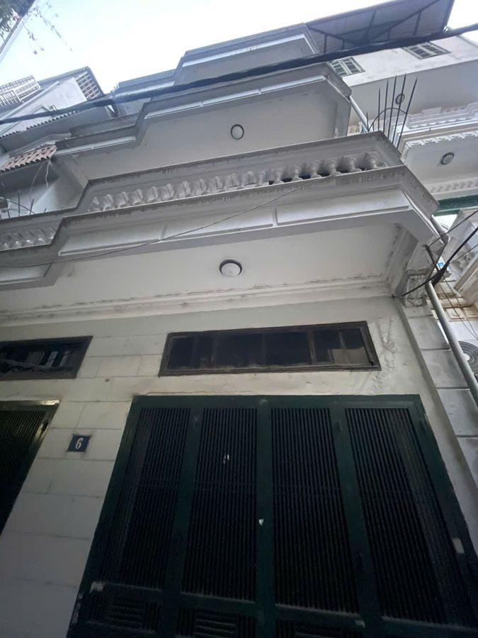 Bán nhà phố Đội Cấn, 50m2, 5 tầng, 12.8 tỷ