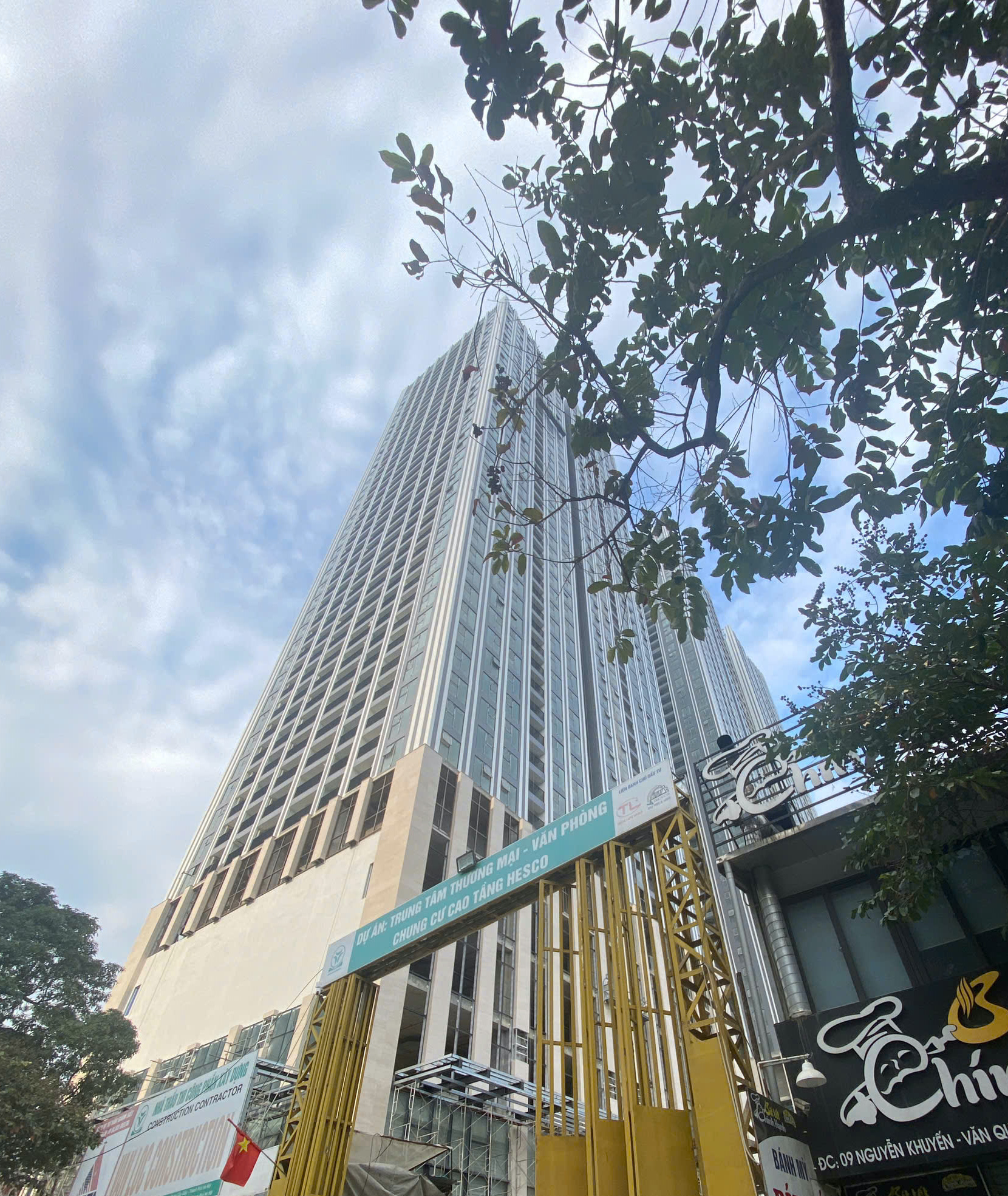 Giá chung cư Grand Sunlake Văn Quán là 7 tỷ - 92m2 - 2 phòng ngủ - sổ lâu dài