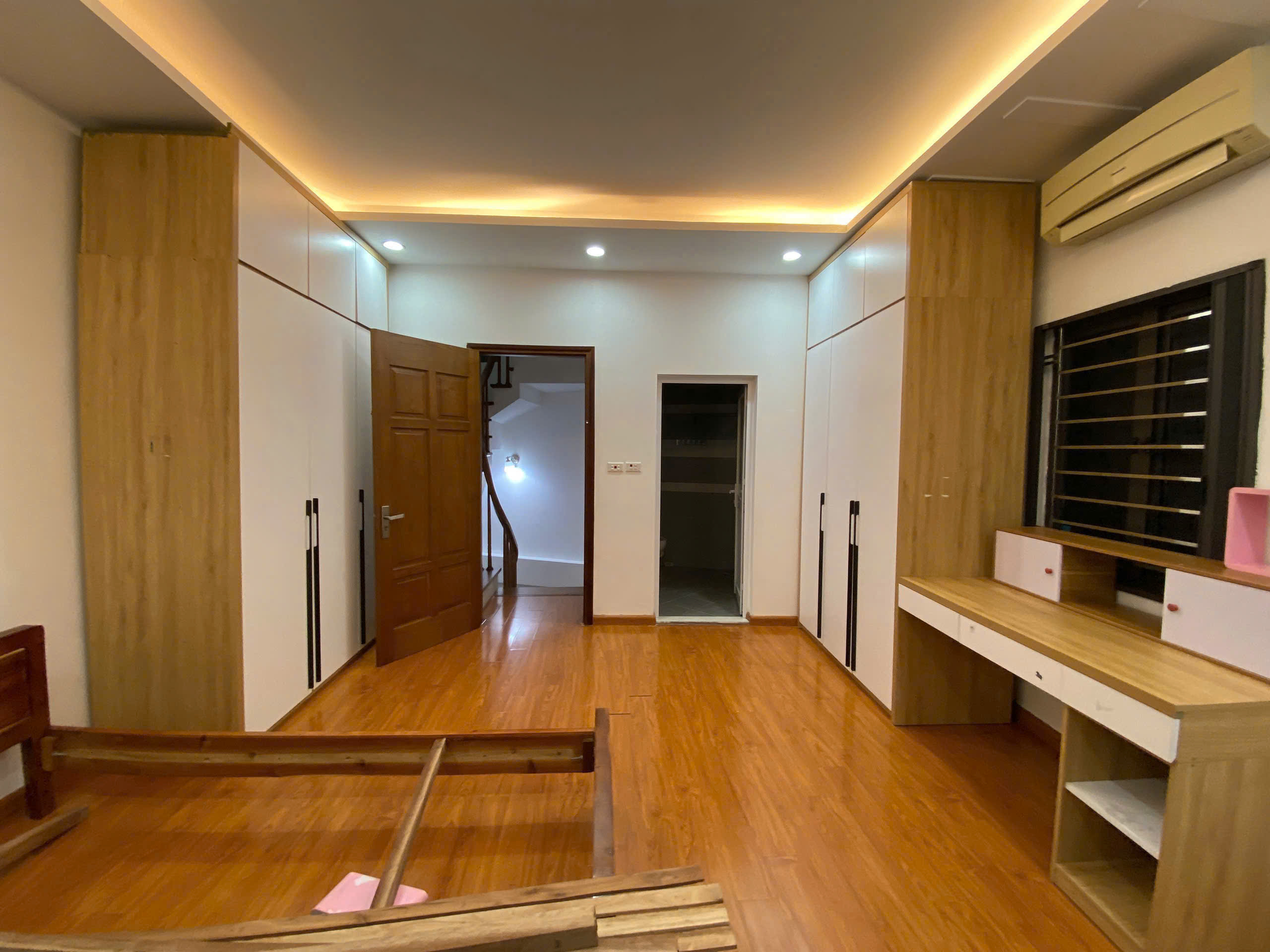 Cho thuê nhà riêng Ngọc Hà - Ba Đình 32m2 x 5 tầng giá 13.5 triệu/tháng nhà sạch đẹp, ở ngay