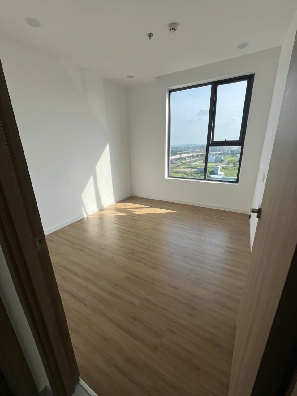 Căn góc 100m2, 3 Trường Lưu, Long Trường, Hồ Chí Minh