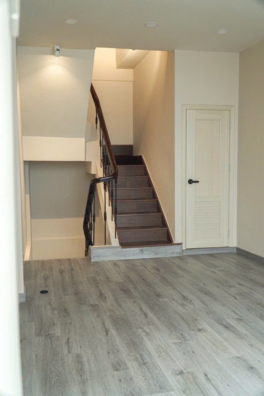 Bán nhà mặt tiền - phố cưới sầm uất Hồ Văn Huê, Phú Nhuận, nhà mới đẹp - giá 7,6 tỷ còn thương lượng