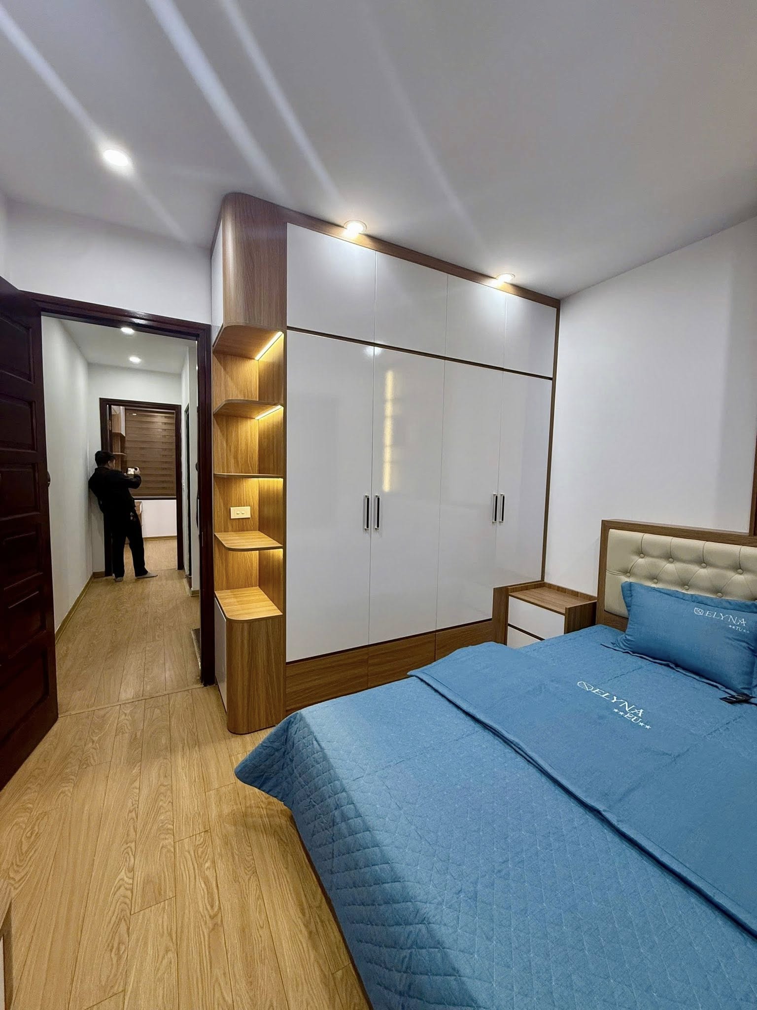 Bán nhà đường Khương Hạ, 40m2, xây 5 tầng xây mới