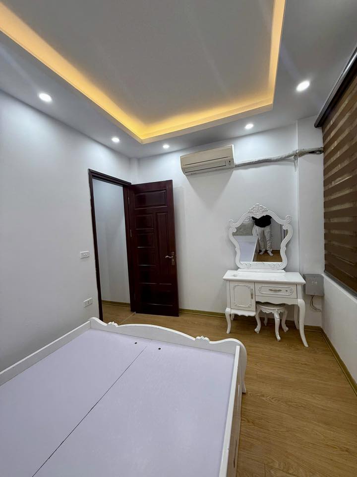 Bán nhà đường Khương Hạ, 40m2, xây 5 tầng xây mới