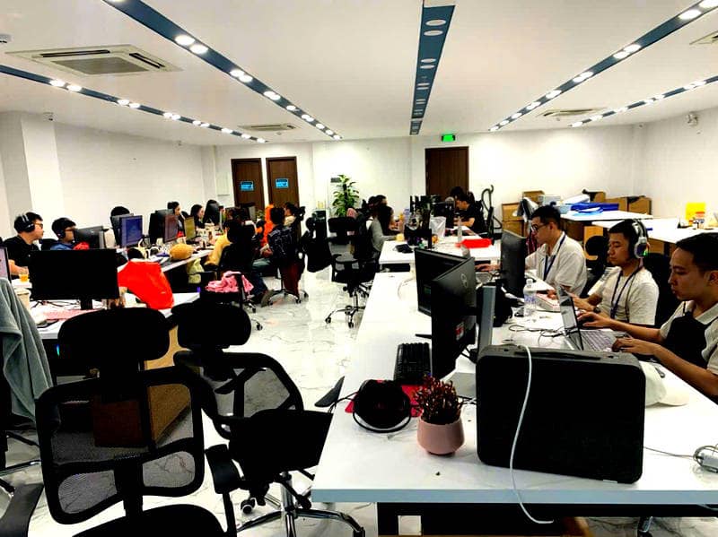 Bán tòa nhà mặt đường Phạm Văn Đồng, 200m2 xây 8 tầng, thang máy, mặt tiền 11m