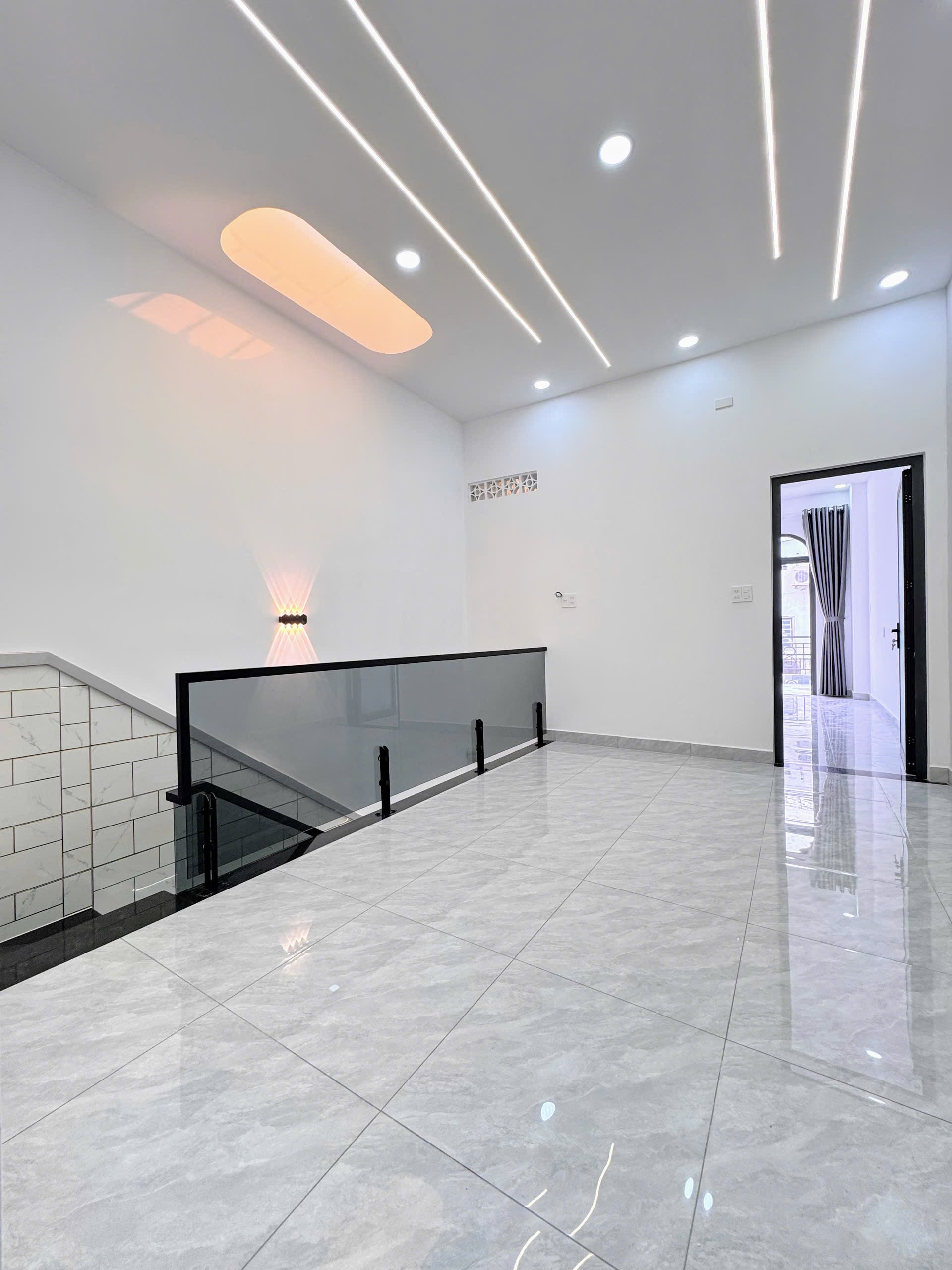 Đi nước ngoài bán gấp nhà đường số 18, Hiệp Bình Chánh, Thủ Đức, giá 4,5 tỷ, diện tích 50m2