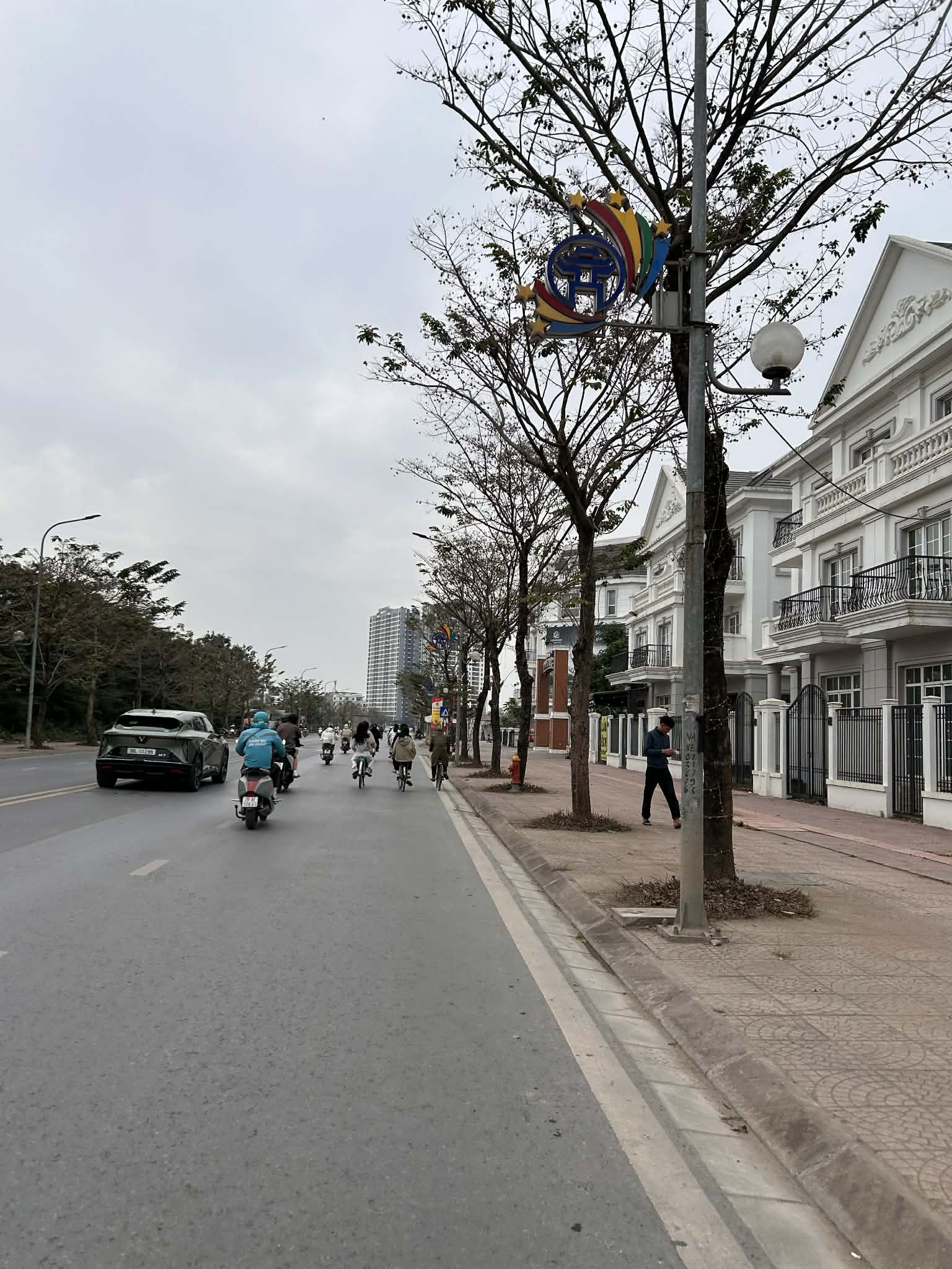 Bán nhà nguyên bản 4 tầng 90m2 mặt tiền 6m đường 11m khu Hải Phát, Trâu Quỳ, Gia Lâm