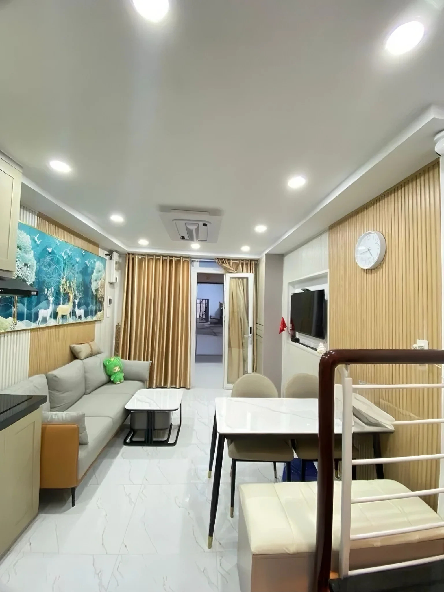 Victor Trần – Chuyên nhà phố trung tâm TP.HCM