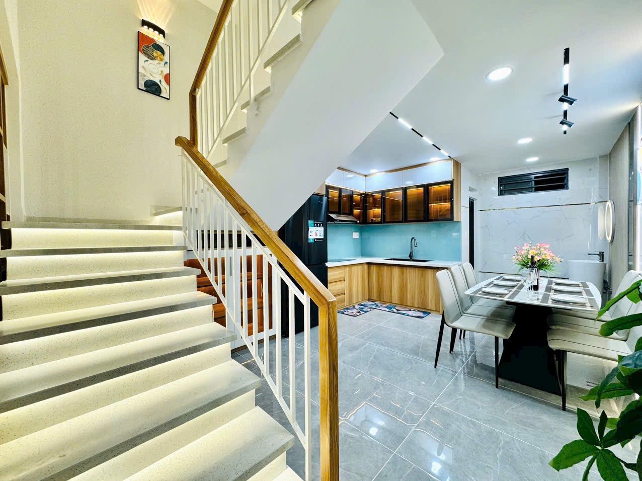 Kẹt tiền bán gấp nhà Nguyễn Trãi, phường 2, quận 5, giá 6 tỷ 5, diện tích 40m2