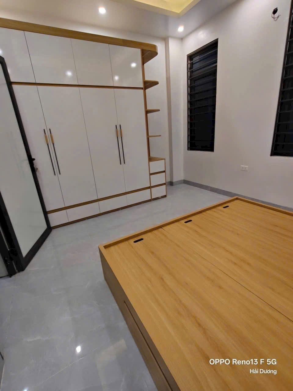 Bán 3 căn nhà 3 tầng ngõ 218 Vũ Hựu, Thanh Bình, 45.3m2, 3 ngủ, 3 vệ sinh, ngõ ô tô