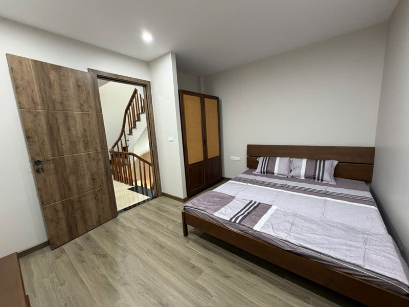 Cần bán 69,3m2 nhà 4 tầng mặt ngõ 142 Lệ Mật, có quy hoạch mở rộng lên đường 13m