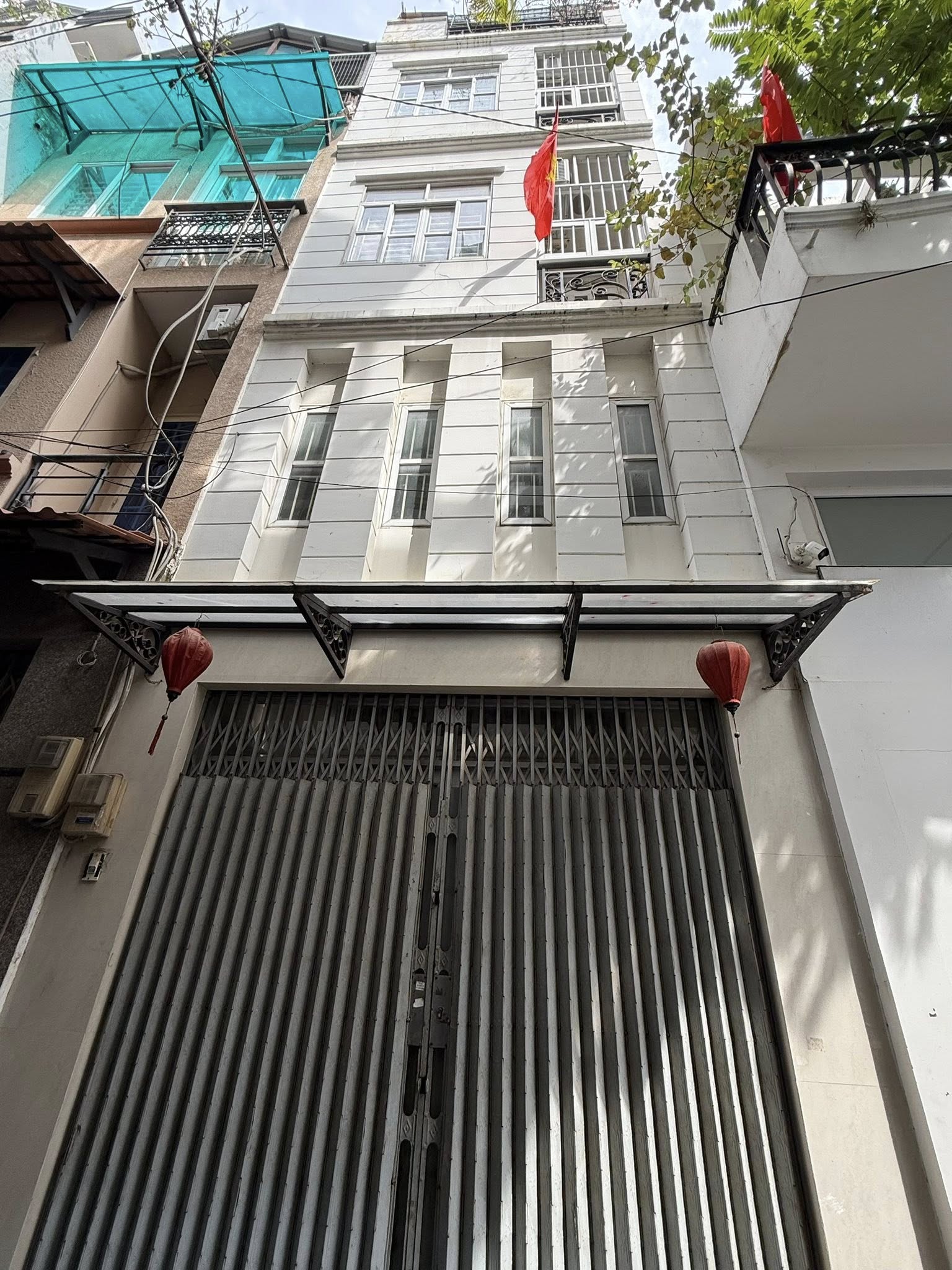 Trục xuyên tâm 32 - 50m2 x 4 tầng, 4 phòng ngủ - không quy hoạch, lộ giới - thoáng 2 mặt - giá như mơ