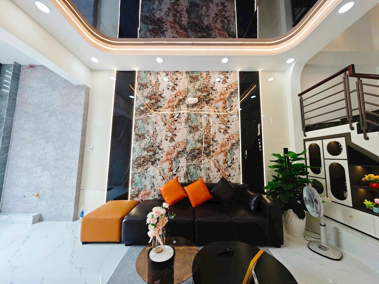 Bán gấp nhà riêng Huỳnh Văn Bánh, phường 13, Phú Nhuận diện tích 40m2