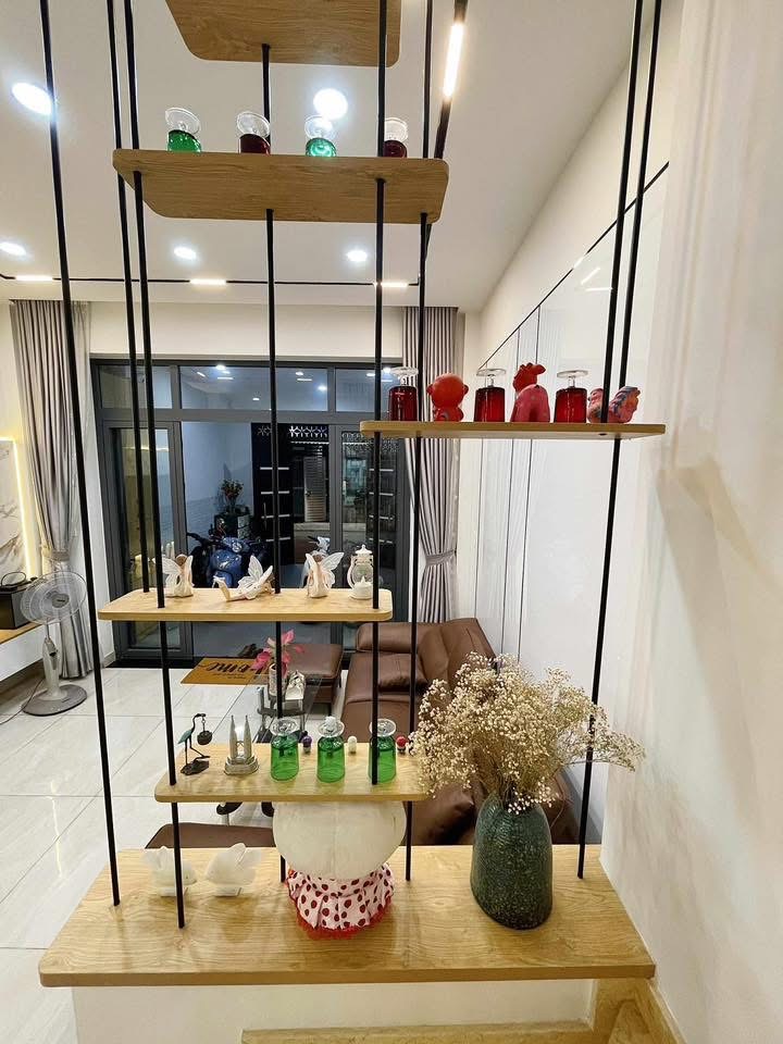 Mặt đường Nguyễn Văn Khối, 68m2, 3 tầng, full nội thất chỉ 10 tỷ