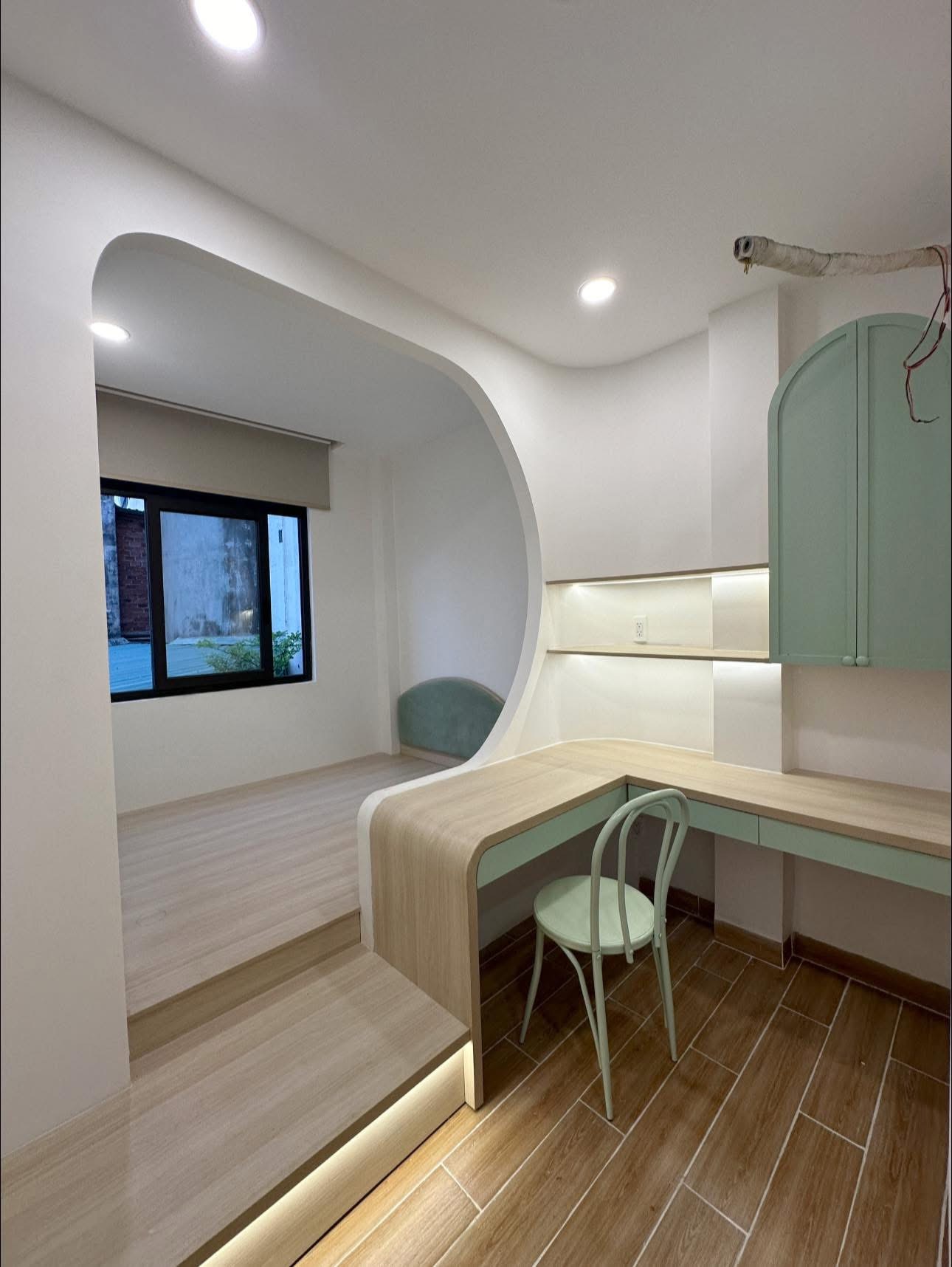 Khẳng định nhà đẹp nhất Tăng Nhơn Phú A, giá 8.5 tỷ đường 494 - 4 lầu -5 phòng ngủ, ngay Lê Văn Việt