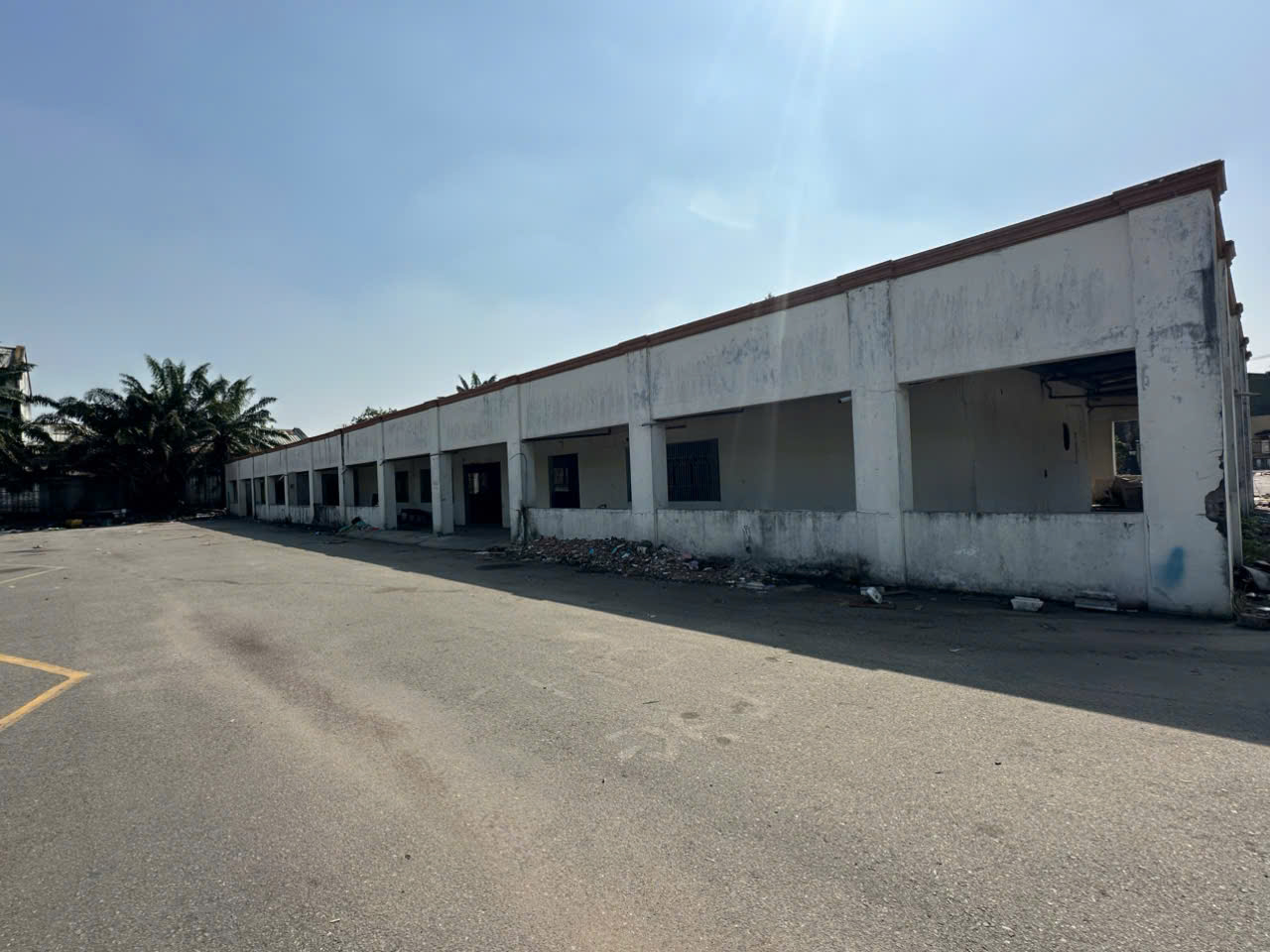 Cho thuê nhà văn phòng, mặt bằng, kho bãi xe 1500m2 mặt tiền QL 1A, Bình Tân